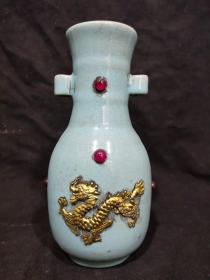清凉寺汝窑镶嵌宝石瓶，宝石摩氏硬度为：9，一对价格