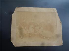 清代朋友四人合影拍摄的蛋白质大照片