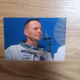 人类登月第一人 著名宇航员 阿姆斯特朗（Neil Alden Armstrong）亲笔签名海报纸照片  附证书