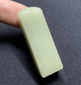 标本级青田结晶竹叶青带皮素章