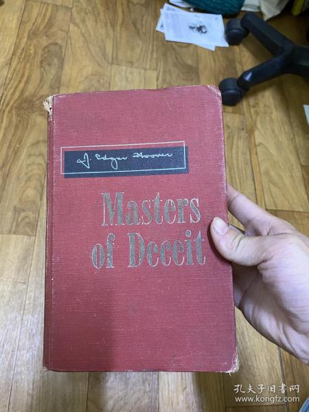胡佛, J.埃德加. 《欺诈大师  Masters of Deceit: The Story of Communism in America and How to Fight It）. Kessinger Publishing. 1958年 初版 精装