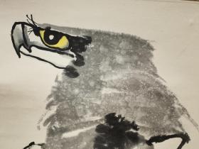 深圳市时代书画院副院长,深圳市美术家协会会员孟伟 绘雄鹰图    “万里雄风 孙雨平先生雅正 孟伟敬赠 丁丑年于北京 国伟画” 
画芯67×67厘米  【已装裱】