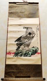 深圳市时代书画院副院长,深圳市美术家协会会员孟伟 绘雄鹰图    “万里雄风 孙雨平先生雅正 孟伟敬赠 丁丑年于北京 国伟画” 
画芯67×67厘米  【已装裱】
