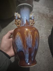 酱釉花瓶