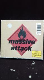 MASSIVE ATTACK  BLUE LINES 国内发行，版本自辨，E小标，碟片接近全新。
