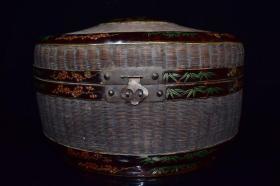 老胎漆器竹编食盒，高21厘米，直径36厘米，重900克，1800