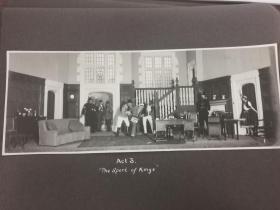 民国时期1927年香港圣士提反学校及YMCA青年会戏剧会合演老照片共四张