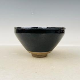 建窑描金树叶纹盏