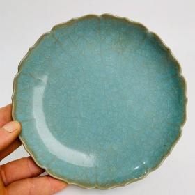 回流汝瓷冰片三足洗