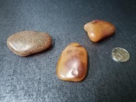 三块新疆阿拉善玛瑙原石
