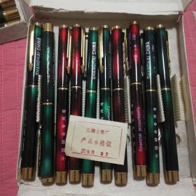 上海英雄原厂老钢笔三种款式一样价格，每支15元，多买优惠