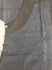 蓝色夹花边粗布上衣