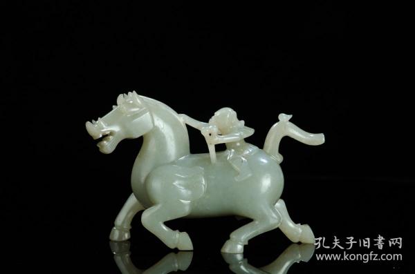 旧藏，高古战汉和田玉雕羽人骑马摆件
