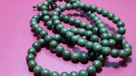 乡下收的清代绿棋楠沉香项链