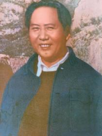 七十年代手工上色相纸印制毛主席在西柏坡党的七大时期半身照片，色彩明艳，印制精良，当时中国图片社用最好的技术制作领袖宣传品印刷出版