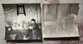 1976年悼念毛主席逝世老照片二枚
