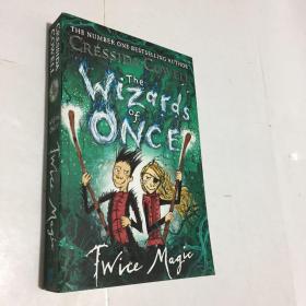 THE NUMBER ONE BESTSELLING AUTHOR  魔镜奇谭2双倍魔力英文原版The Wizards of Once Cressida Cowell  插图  大32开 库存书