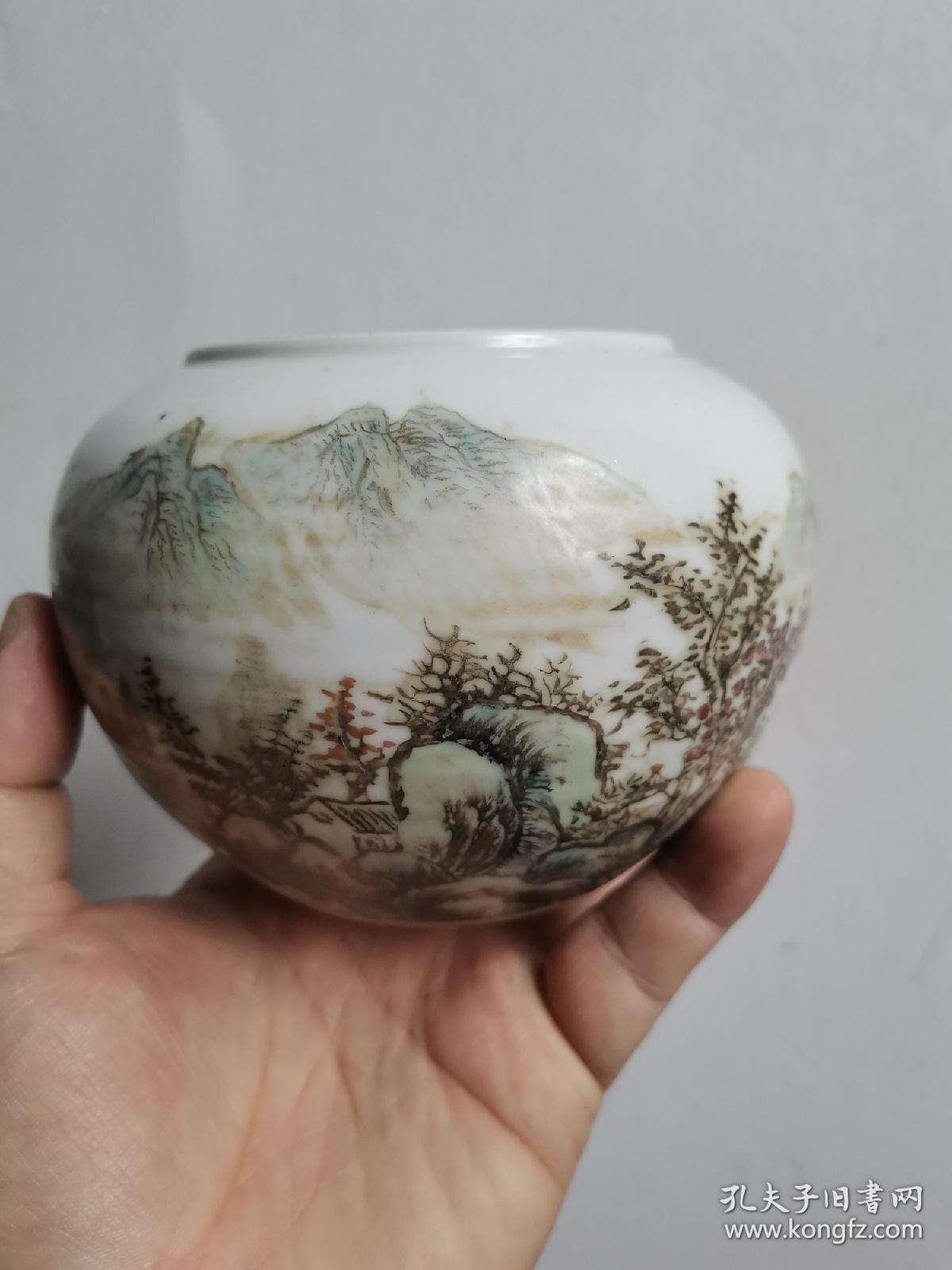 民国王云泉款 山水林泉 笔洗。草木风茂，设色古雅。