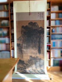 故宫三宝 宋画经典[玫瑰]宋_范宽_溪山行旅图带额全卷。高精微喷印制。纸褙机裱。画心103.3*235公分左右。成品320*110公分左右。