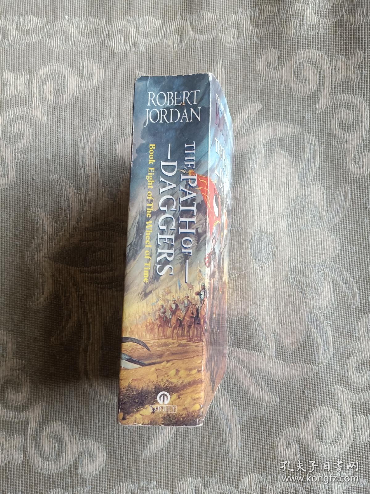 WHEEL TIME 8： PATH OF DAGGERS时间之轮8（二维码扫描上传，正版二手旧书，窄32开本）