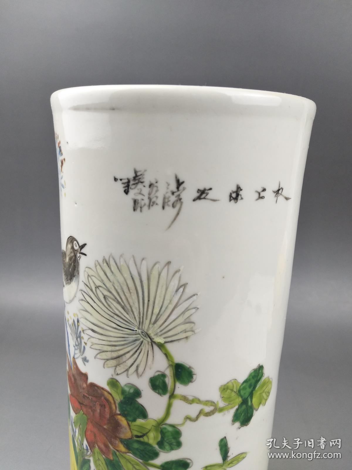 吴义盛作"枝上求友"粉彩花鸟帽筒单只