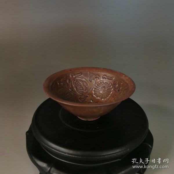 耀州窑雕花茶碗