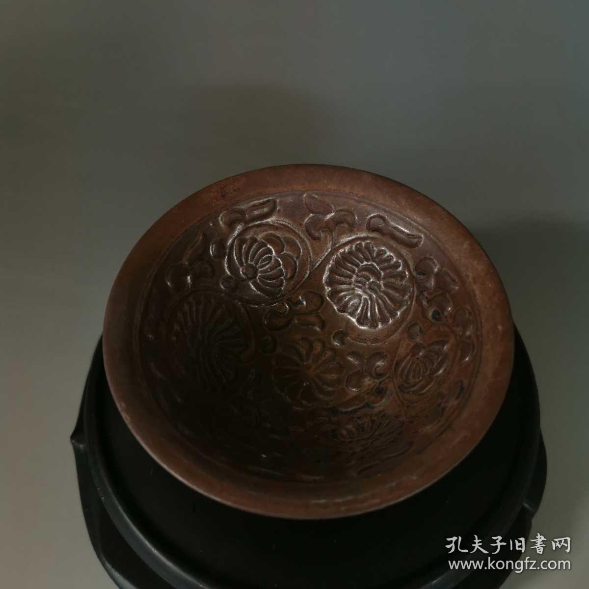 耀州窑雕花茶碗