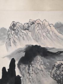 仿古山水画，尺寸品相如图
编号061630仿古花鸟画，大四尺中堂画，手绘画，画工精细
作者：钱松嵒
材质：宣纸 
装裱尺寸：208×86cm 
画芯尺寸：135×64cm