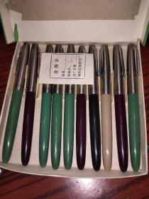 兰陵铱金笔:武进孟城制笔厂出品 ，原装一盒10支