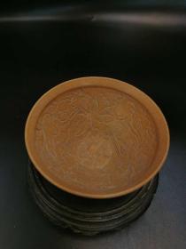 吉州窑雕花黄釉茶碗