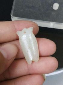 乡下收的老和田白玉蝉小挂件 . . .