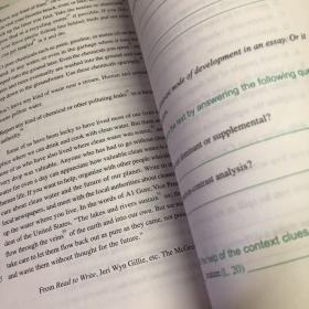 全新版大学英语综合教程（1-4）+听说教程（1-4）+快速阅读1-4，前12本都有光盘，阅读教程 1-4册合售，无盘，16册合售，书口微黄