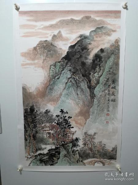 四川著名画家谢金兰，中国美术家协会会员，绵阳人，先后师从杜明泉、曾刚、施云翔、周宝全、李志向、秦英豪、张登强、王首麟、于世林、周洪芳、肖文飞等名家；2015年于清华大学美术学院美术理论研究与书画创作山水高研班深造，2016年就读于清华大学美术学院美术理论研究与书画创作花鸟高研班，2018年研修于荣宝斋画院山水班； 作品参展 2016年作品《秋韵》入选《百家金陵中国画展》。
拍得送中书协会员作品一幅