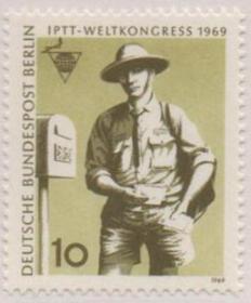 德国邮票C，西柏林1969年世界邮电职工大会，送信的邮差