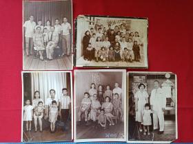 原况散页老相册发布第72---约四十至六十年代南洋华侨或港胞家庭私藏珍贵散页合影大照片共5张黑白老照片、老相片、老像片、老资料、老档案、老影集
