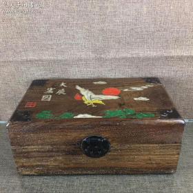 收藏黄花梨木镶嵌彩贝首饰盒