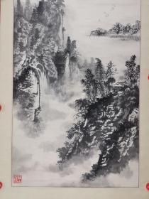 郁文华（1921-2014），名炜，字文华。1921年生于苏州。早年曾先后师从蔡铣、张石园学习国画，1948年有缘结识张大千，逐为大千收列门墙，入大风堂为弟子。生前为农工党党员，上海中国画院画师、上海市文史研究馆馆员、上海美术家协会会员、上海大风堂书画研究会会长。