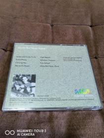 CD唱片 上榜吉它天碟 MCA LARRY CARLTON-ALONE/BUT NEVER ALONE 望远镜 日凸字CSR首版