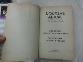 DOUGLAS ADAMS：TWO COMPLETE NOVELS（精装）