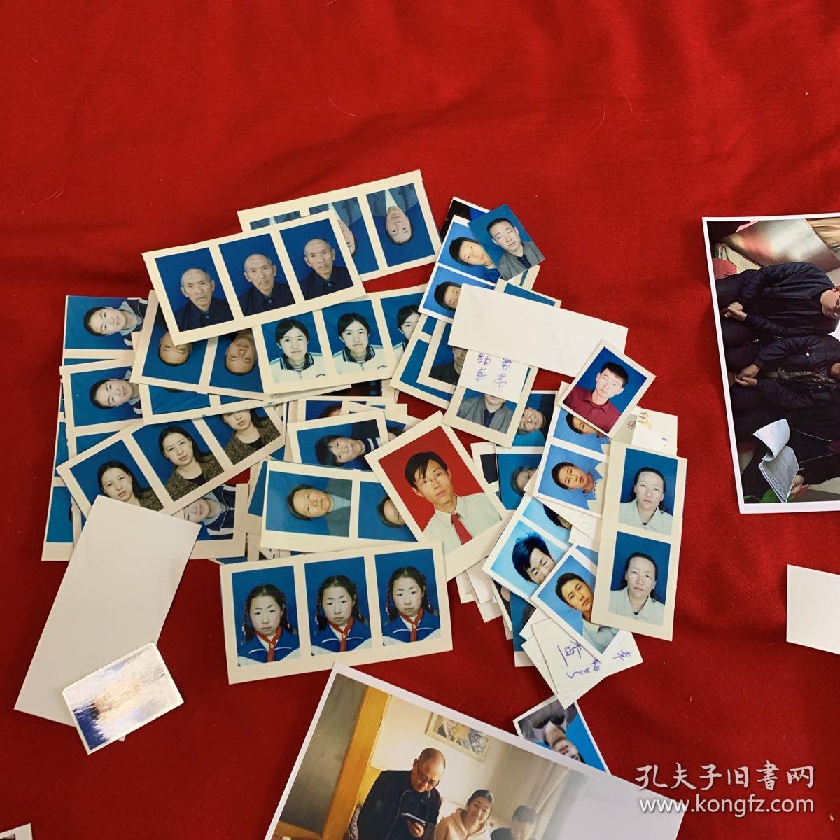 点击查看原图 彩色一寸二寸照片500张 见图(背面有姓名) / 大尺寸为赠品