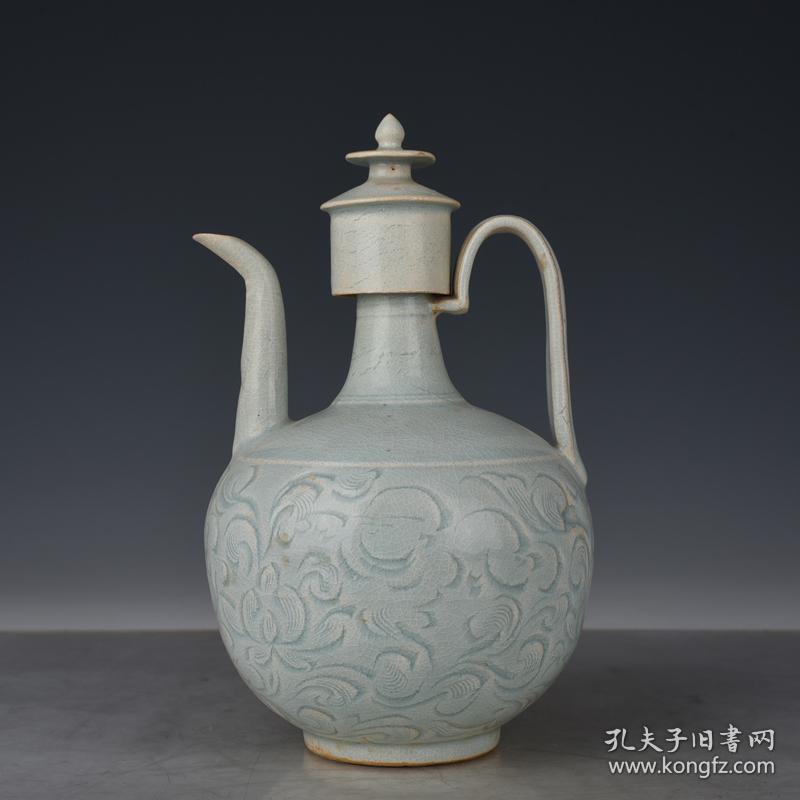 宋代湖田窑影清瓷刻攀枝娃娃纹执壶