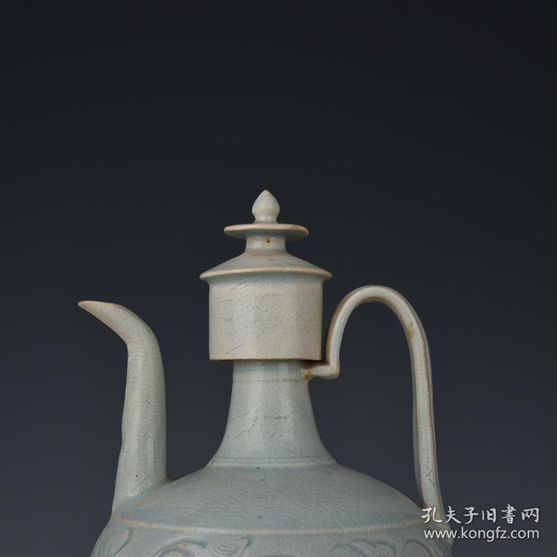 宋代湖田窑影清瓷刻攀枝娃娃纹执壶