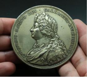 法国 大银章 直径7厘米 161克 1967年