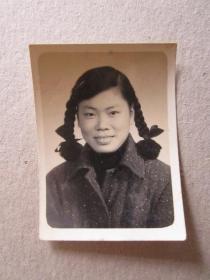 1955年女青年照片