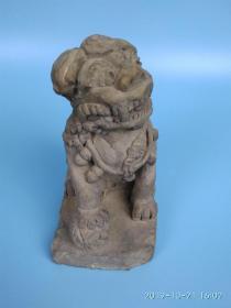 清代手工陶艺雕塑文房把玩狮子摆件一只  做工精致 出神入化 （嘴部有残缺）