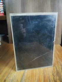 聂耳全集（上下）精装 有一盒上卷的磁带（2盘）【盒装布面精装好品】