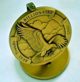 钱币美国 大铜章 带底座 鹰 章的直径7.6厘米 年代1991年(钢印)