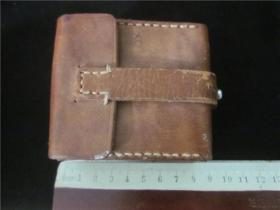 上世纪60年代＊队云字指北针带原装皮套好品。