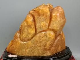 乡下收的清代雕工不错的田黄石龙摆件