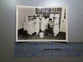 解放初50年代：上海某医院皮肤花柳科诊病场景 老照片
